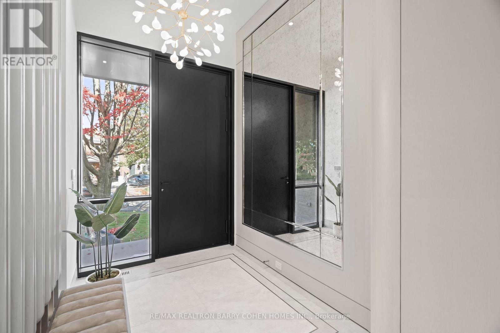 39 Chudleigh Avenue, Toronto, Ontario  M4R 1T1 - Photo 3 - C12747954