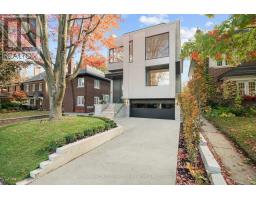 39 CHUDLEIGH AVENUE, Toronto, Ontario