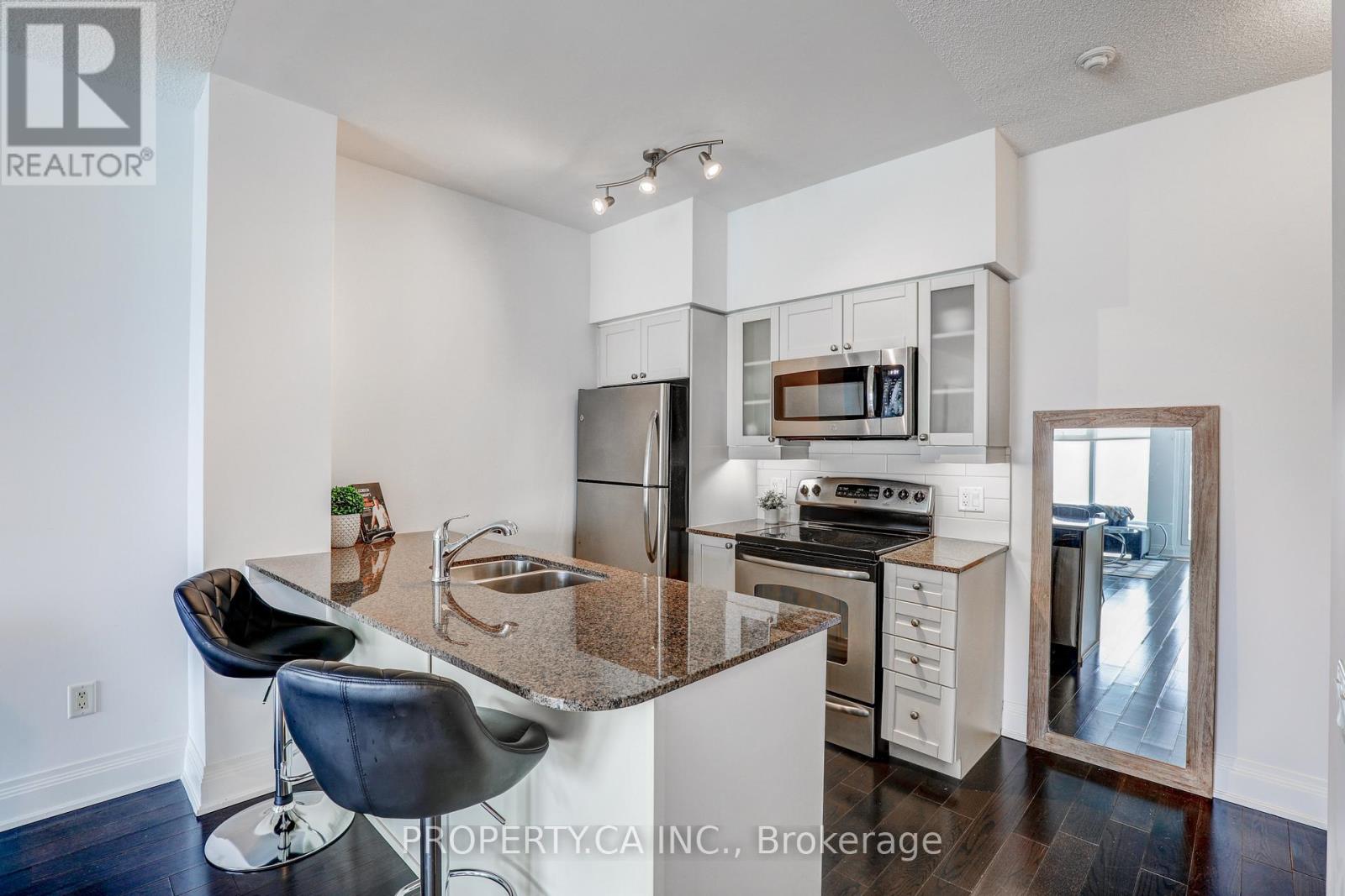 3712 - 2191 Yonge Street, Toronto, Ontario  M4S 3H8 - Photo 5 - C12747968