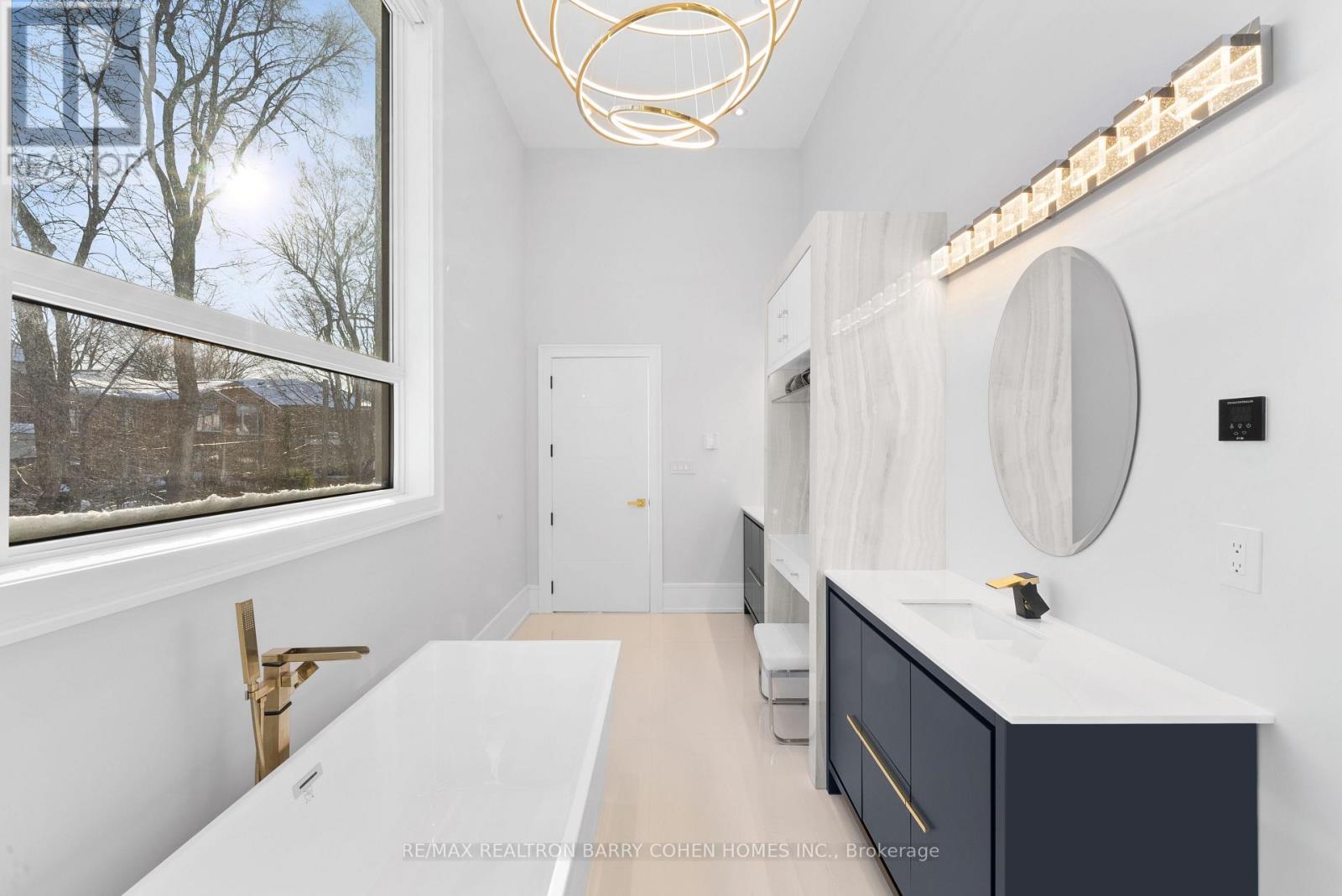 615 Briar Hill Avenue, Toronto, Ontario  M5N 1N4 - Photo 19 - C12748036