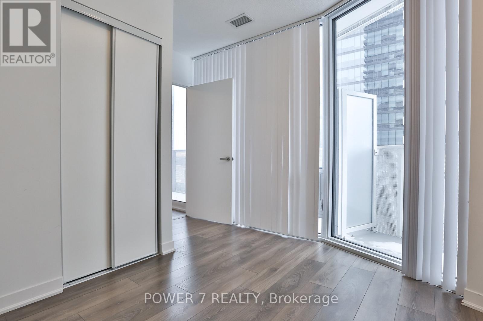 2801 - 88 Harbour Street, Toronto, Ontario  M5J 1B7 - Photo 14 - C12748072