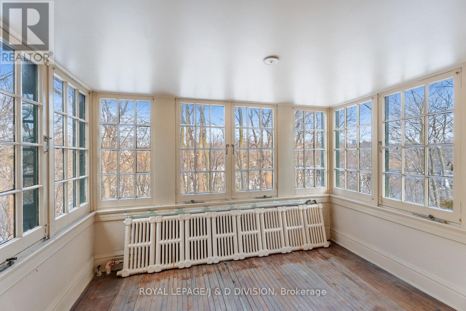 64 Heathdale Road, Toronto, Ontario  M6C 1M8 - Photo 20 - C12748118