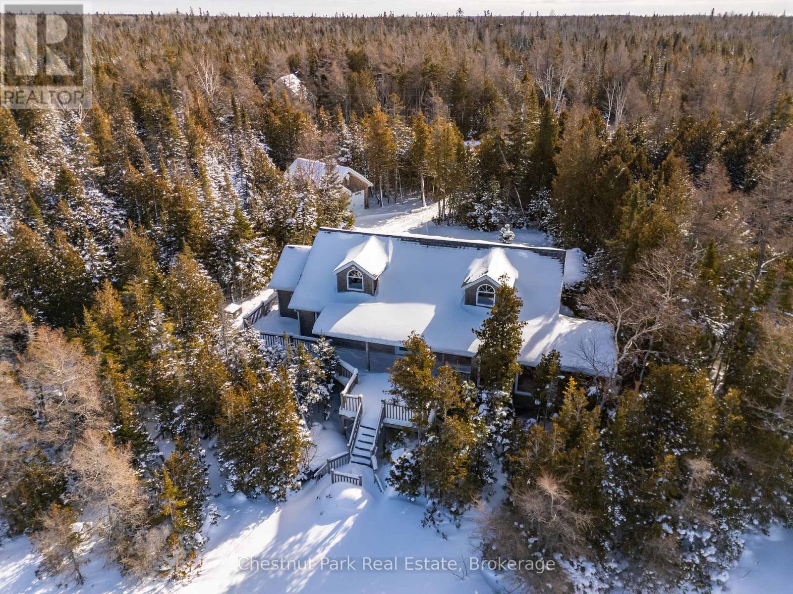 94 Zorra Drive, Northern Bruce Peninsula, Ontario  N0H 2R0 - Photo 4 - X12747832