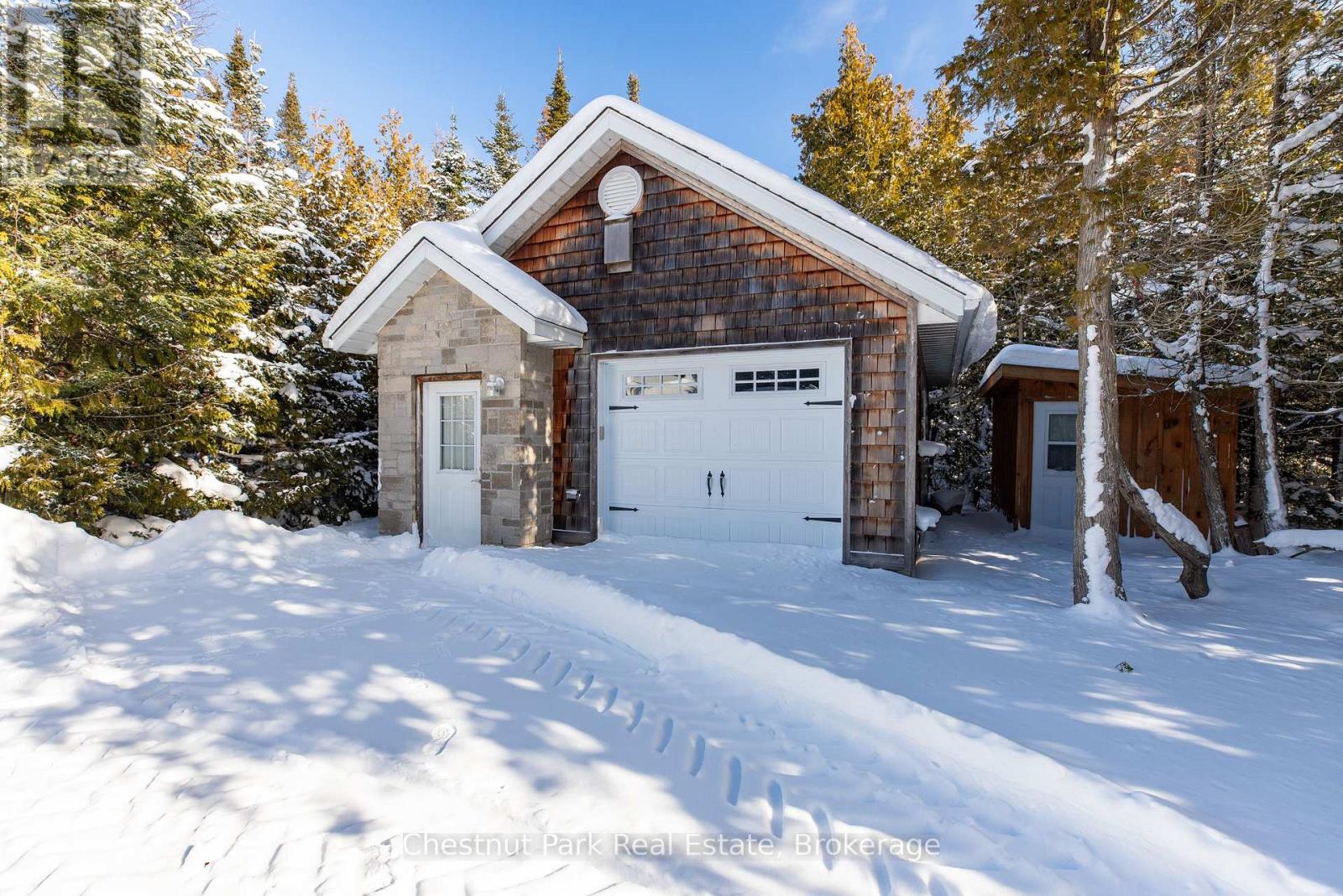 94 Zorra Drive, Northern Bruce Peninsula, Ontario  N0H 2R0 - Photo 44 - X12747832