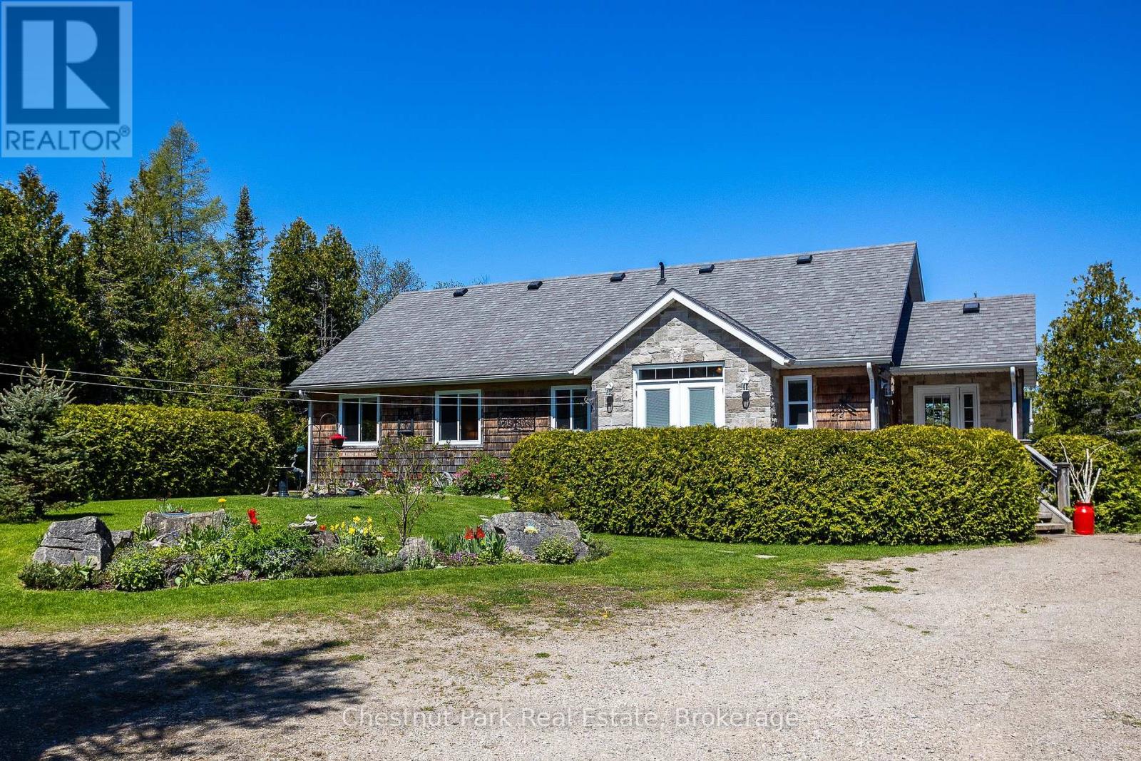 94 Zorra Drive, Northern Bruce Peninsula, Ontario  N0H 2R0 - Photo 7 - X12747832