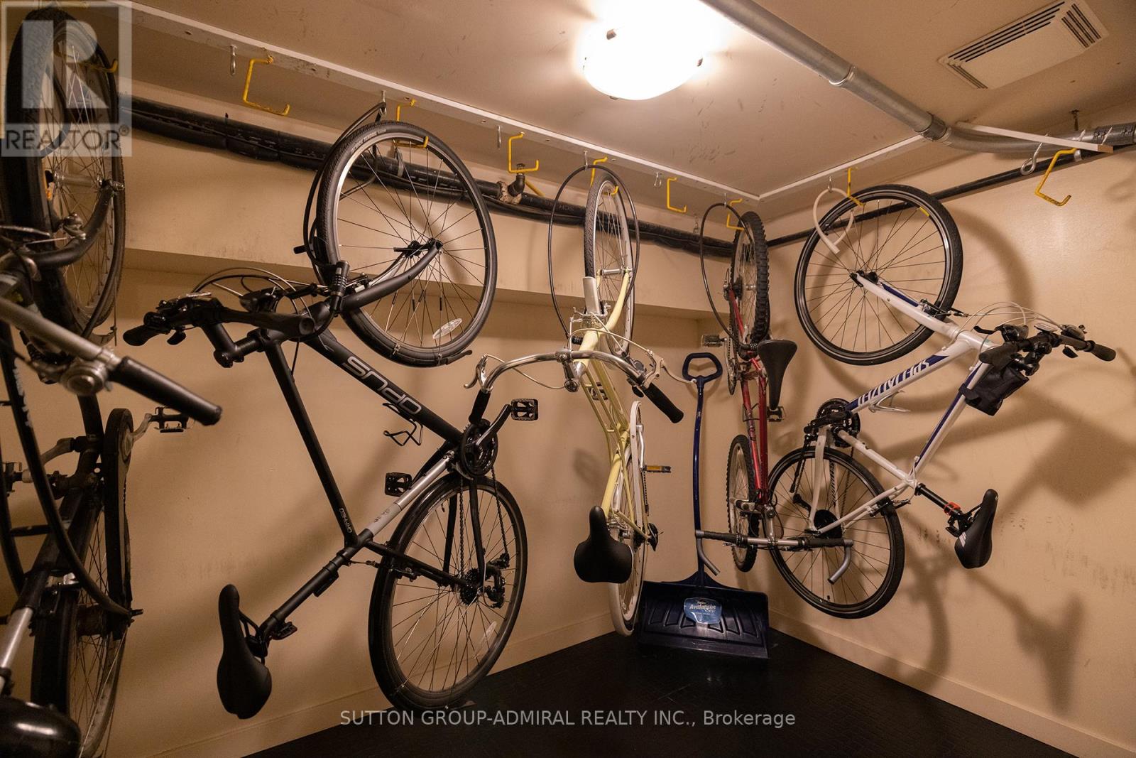 201 - 1852 Queen Street E, Toronto, Ontario  M4L 1H1 - Photo 18 - E12747786