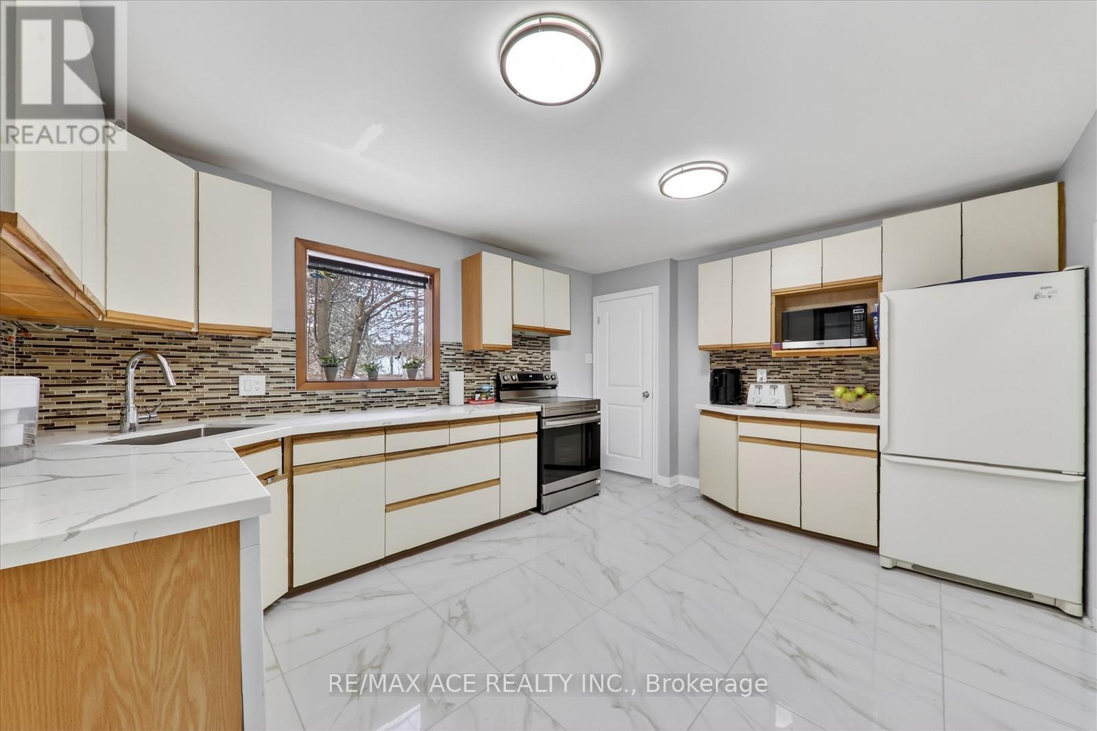 40 Brinloor Boulevard, Toronto, Ontario  M1M 1L5 - Photo 15 - E12747812