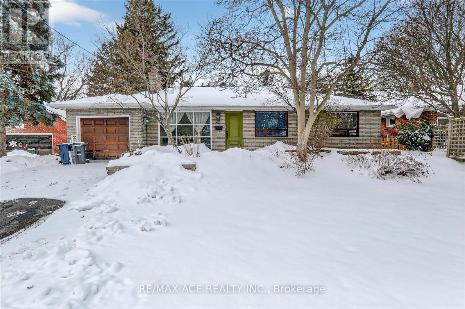 40 Brinloor Boulevard, Toronto, Ontario  M1M 1L5 - Photo 2 - E12747812