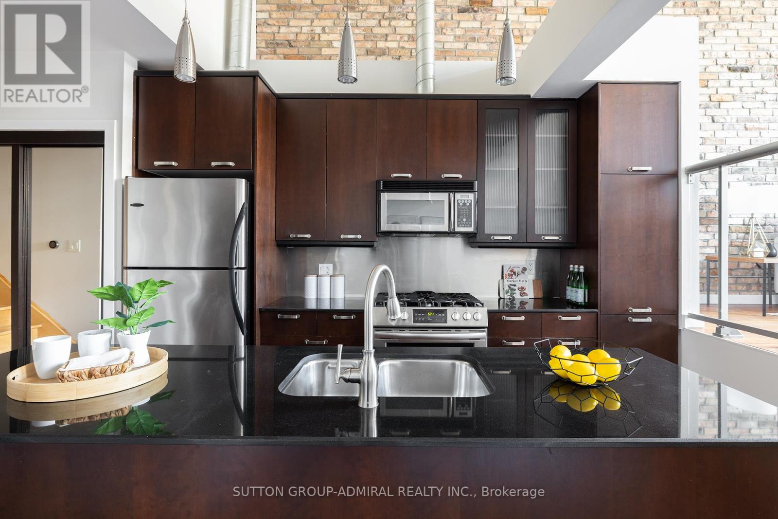 201 - 1852 Queen Street E, Toronto, Ontario  M4L 1H1 - Photo 8 - E12747844