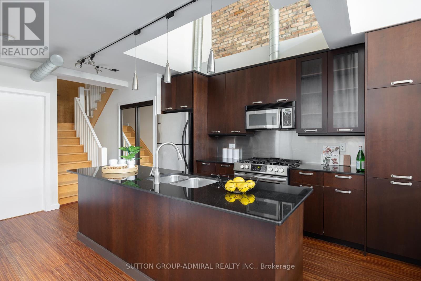 201 - 1852 Queen Street E, Toronto, Ontario  M4L 1H1 - Photo 9 - E12747844