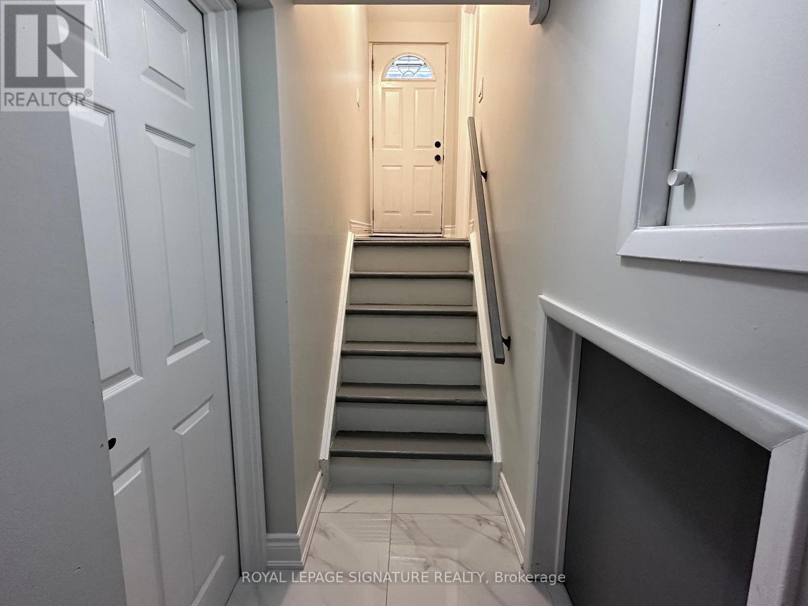 Lower - 55 Munson Crescent, Toronto, Ontario  M1P 3M9 - Photo 7 - E12747856