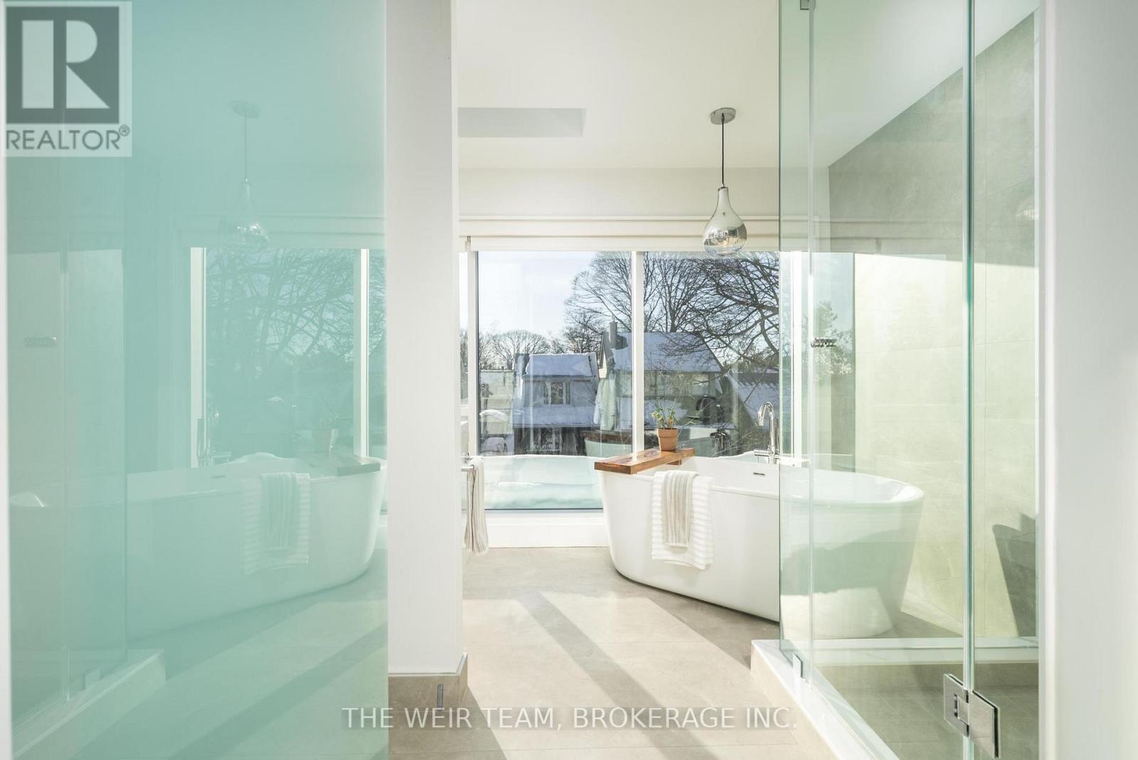 63 Wembley Drive, Toronto, Ontario  M4L 3C9 - Photo 16 - E12747906