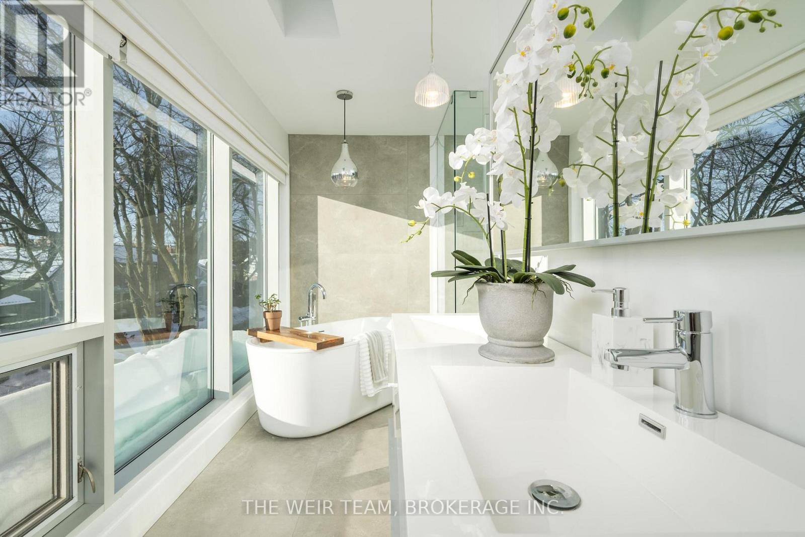 63 Wembley Drive, Toronto, Ontario  M4L 3C9 - Photo 18 - E12747906