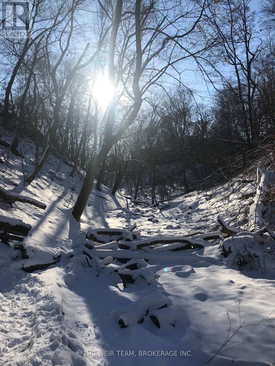 63 Wembley Drive, Toronto, Ontario  M4L 3C9 - Photo 34 - E12747906