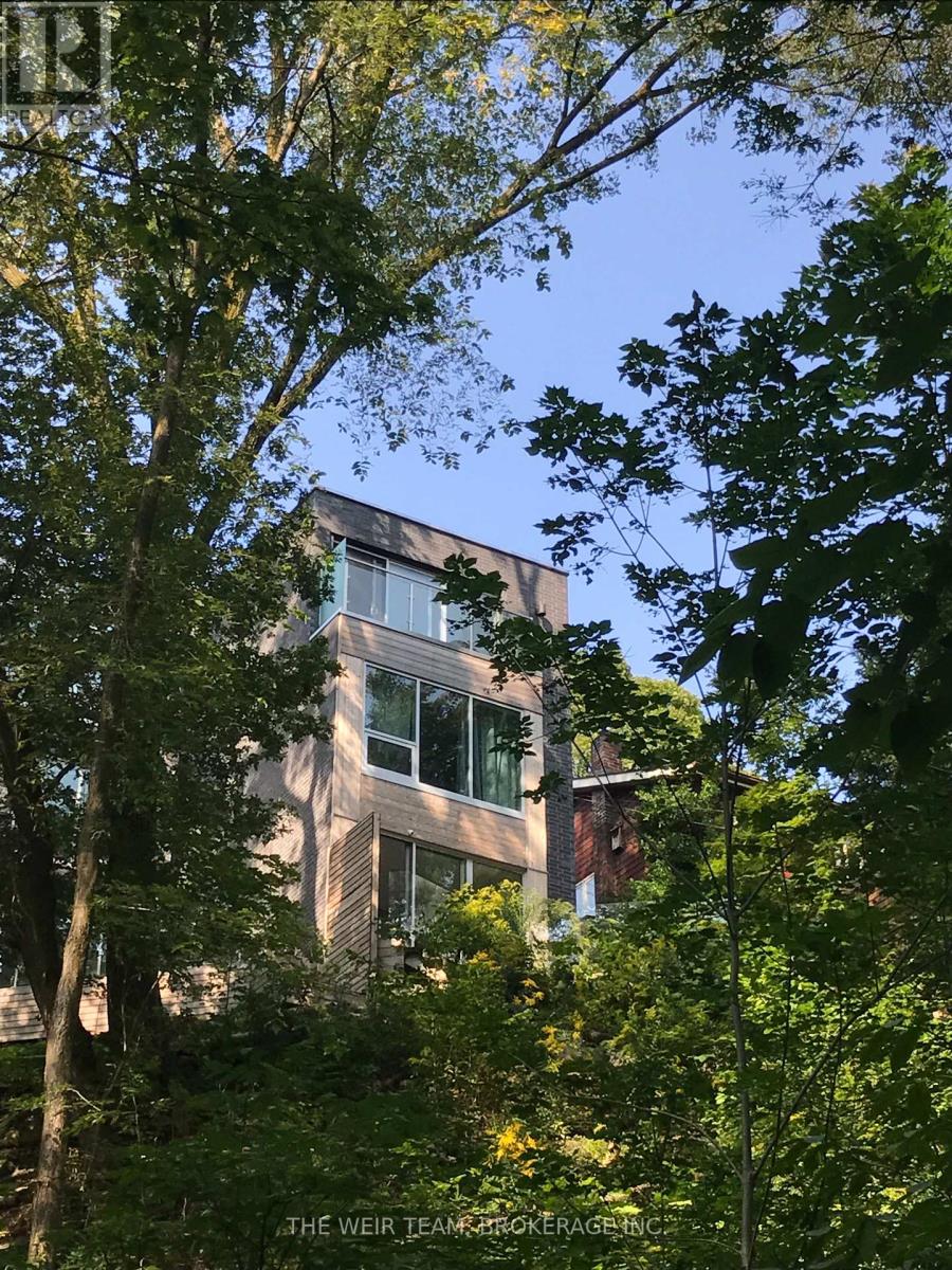 63 Wembley Drive, Toronto, Ontario  M4L 3C9 - Photo 39 - E12747906