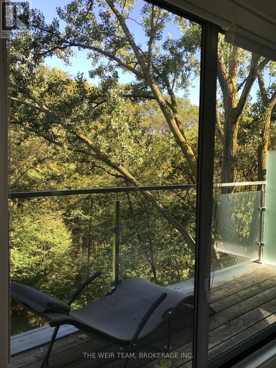 63 Wembley Drive, Toronto, Ontario  M4L 3C9 - Photo 42 - E12747906