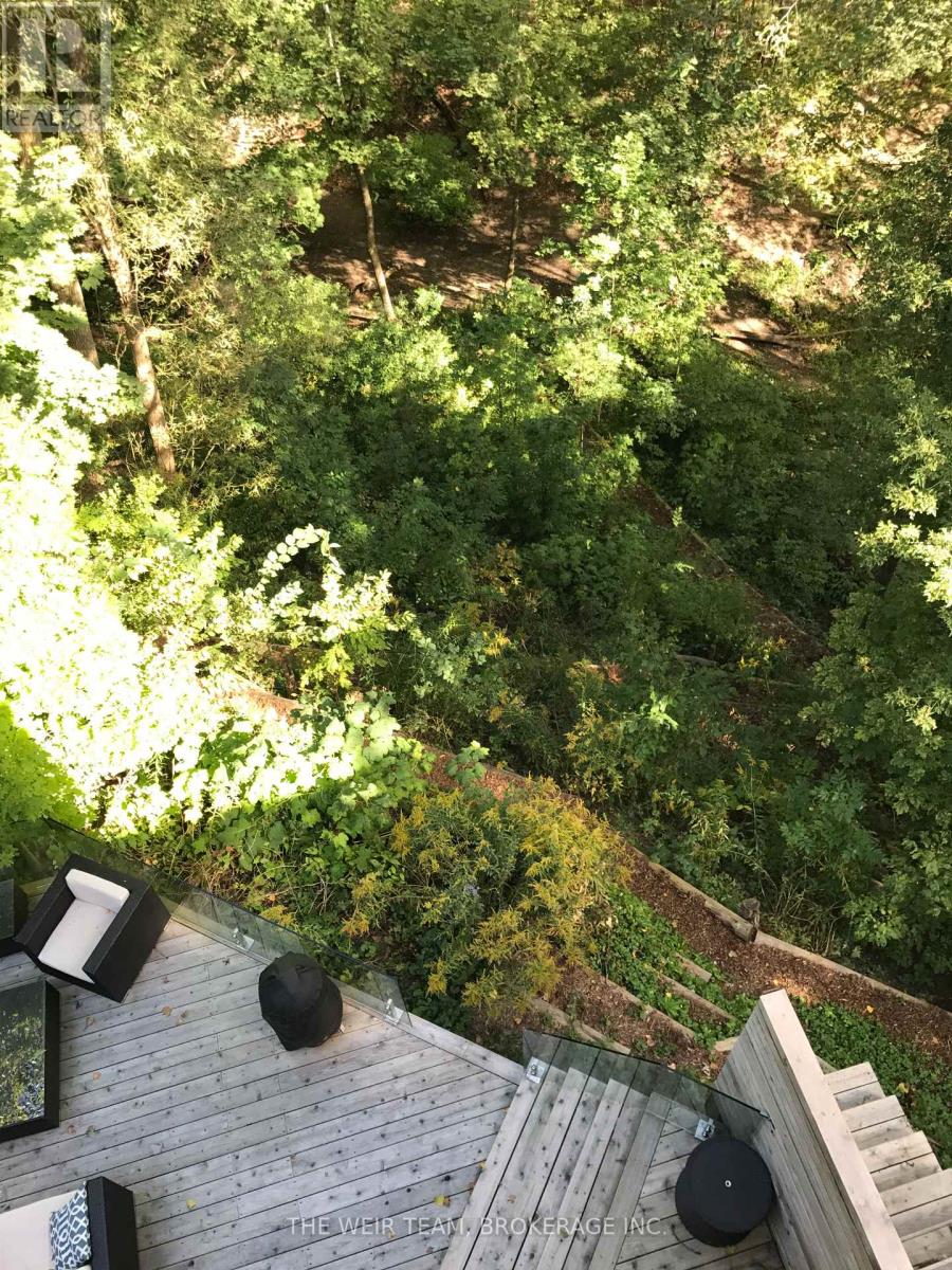 63 Wembley Drive, Toronto, Ontario  M4L 3C9 - Photo 43 - E12747906