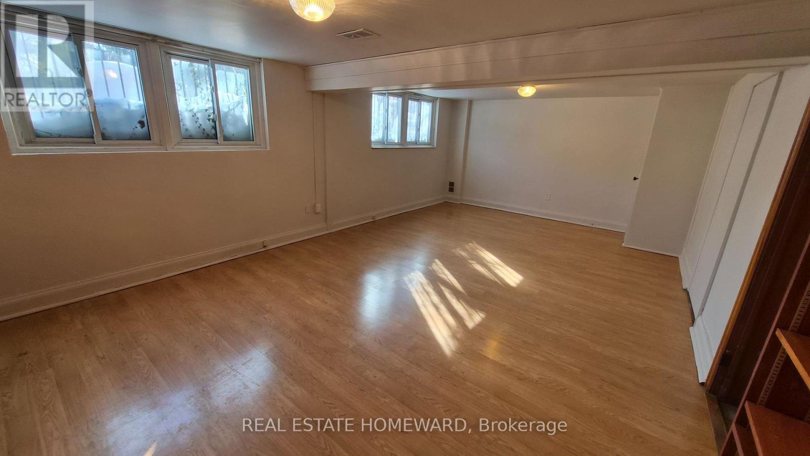 34 Wood Glen Road, Toronto (Birchcliffe-Cliffside), Ontario  M1N 2V9 - Photo 17 - E12747938