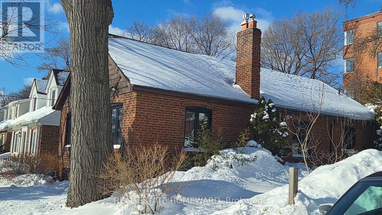 34 Wood Glen Road, Toronto (Birchcliffe-Cliffside), Ontario  M1N 2V9 - Photo 2 - E12747938