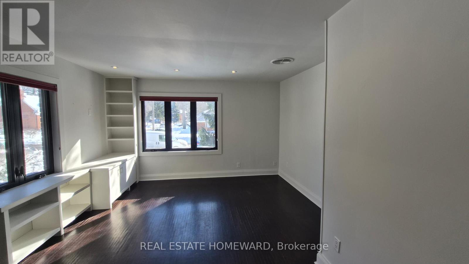 34 Wood Glen Road, Toronto (Birchcliffe-Cliffside), Ontario  M1N 2V9 - Photo 5 - E12747938