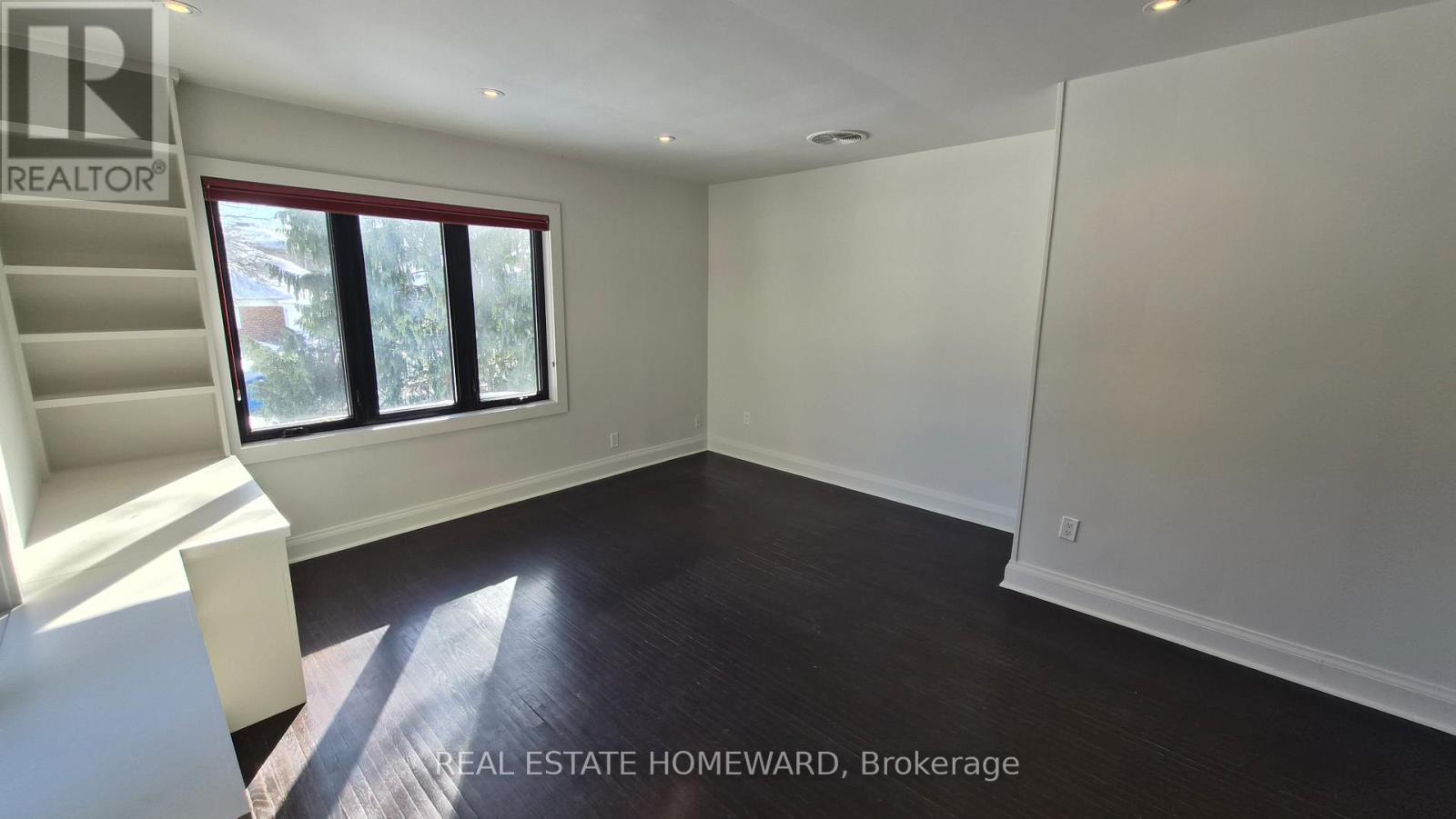 34 Wood Glen Road, Toronto (Birchcliffe-Cliffside), Ontario  M1N 2V9 - Photo 6 - E12747938