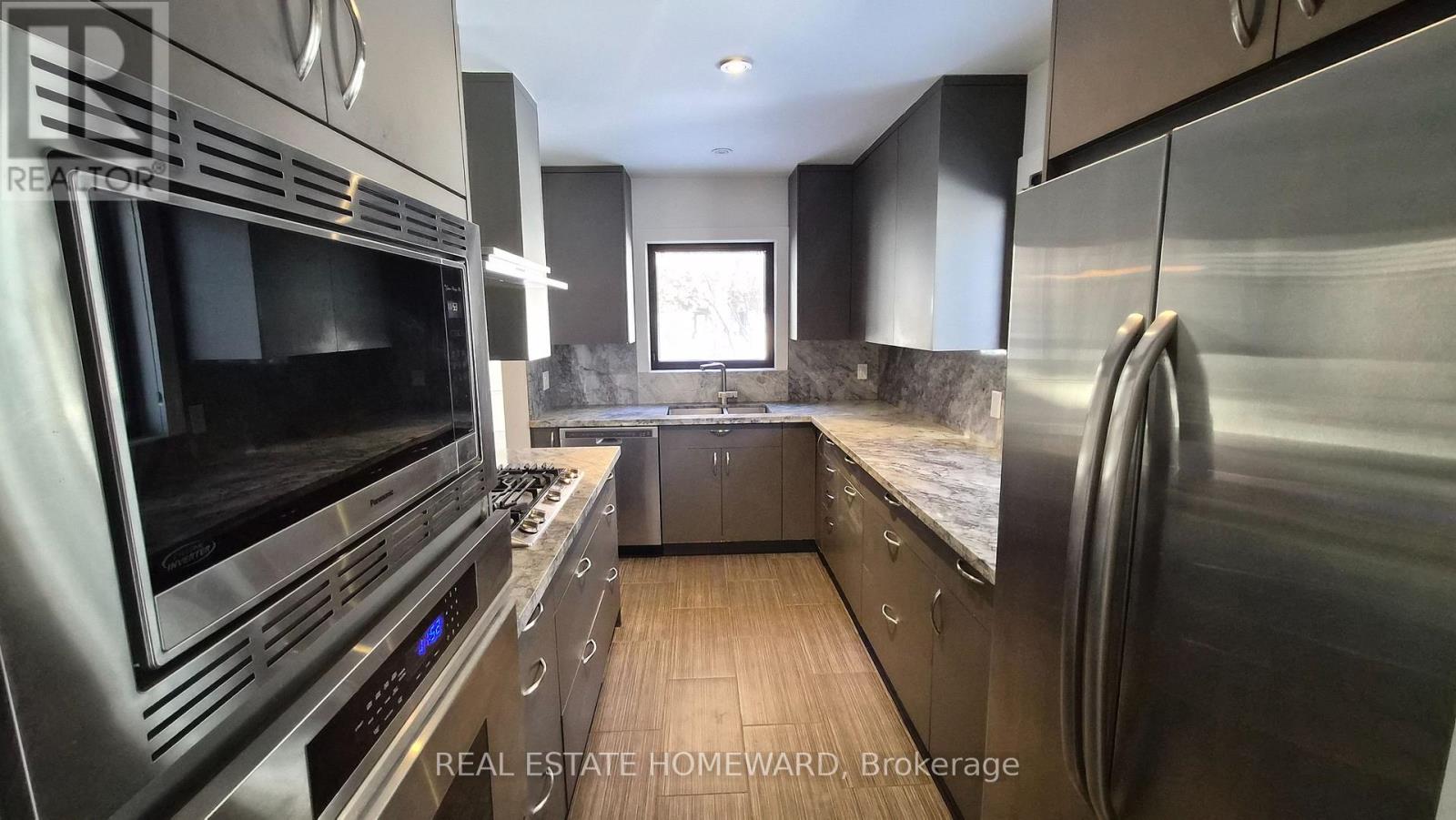 34 Wood Glen Road, Toronto (Birchcliffe-Cliffside), Ontario  M1N 2V9 - Photo 9 - E12747938