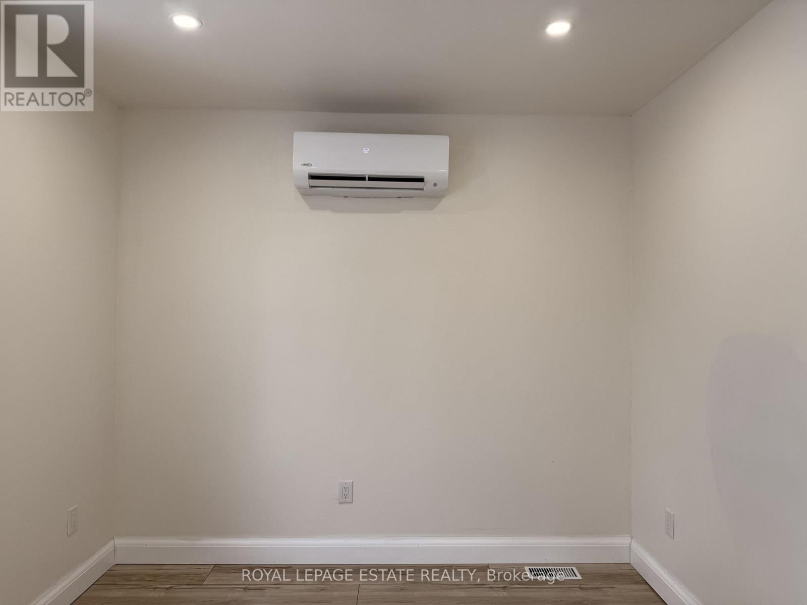 Rear - 67 Wayland Avenue, Toronto, Ontario  M4E 3C8 - Photo 11 - E12747994