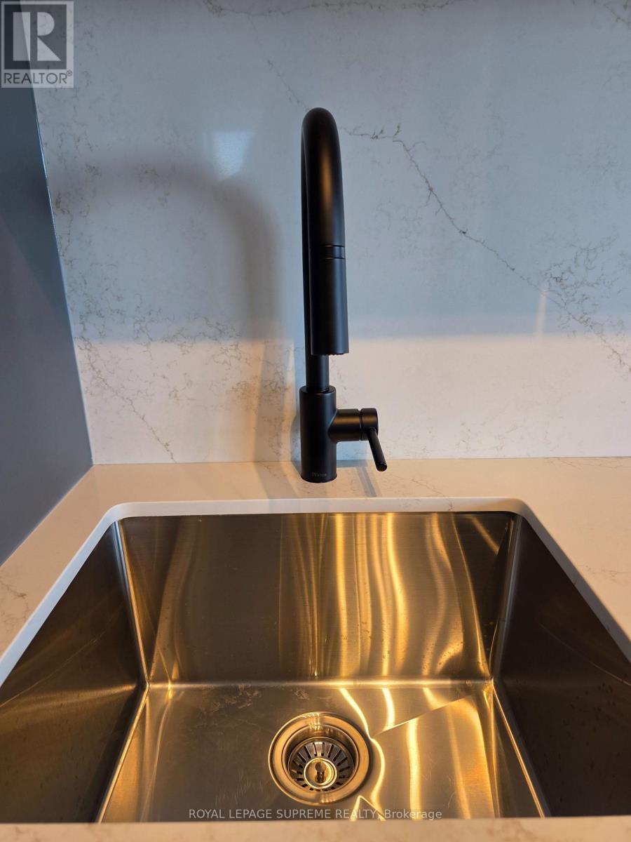 1504 - 35 Parliament Street, Toronto (Waterfront Communities), Ontario  M6P 2T3 - Photo 15 - C12721812