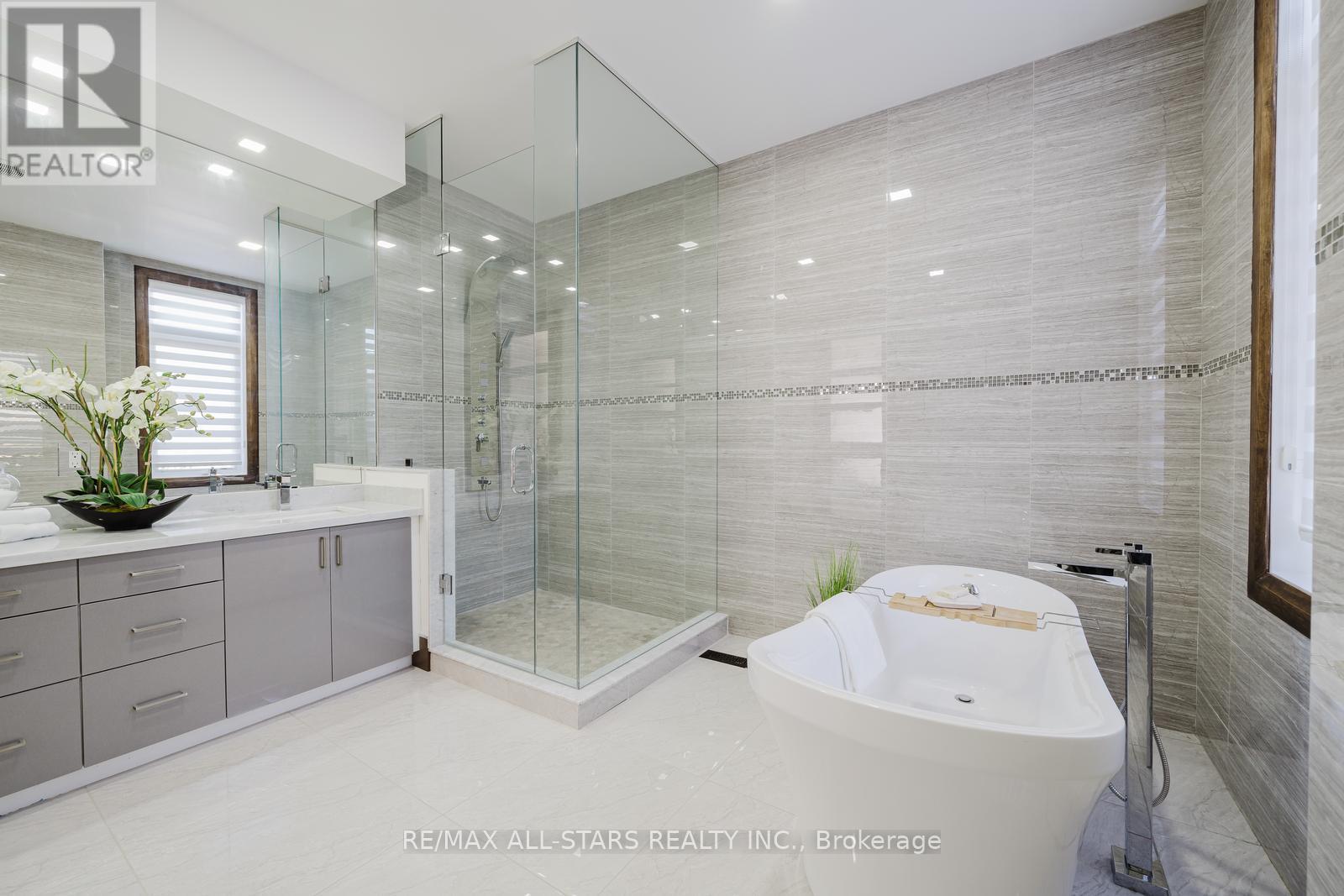 26 Lancer Drive, Vaughan, Ontario  L6A 1E1 - Photo 26 - N12747808