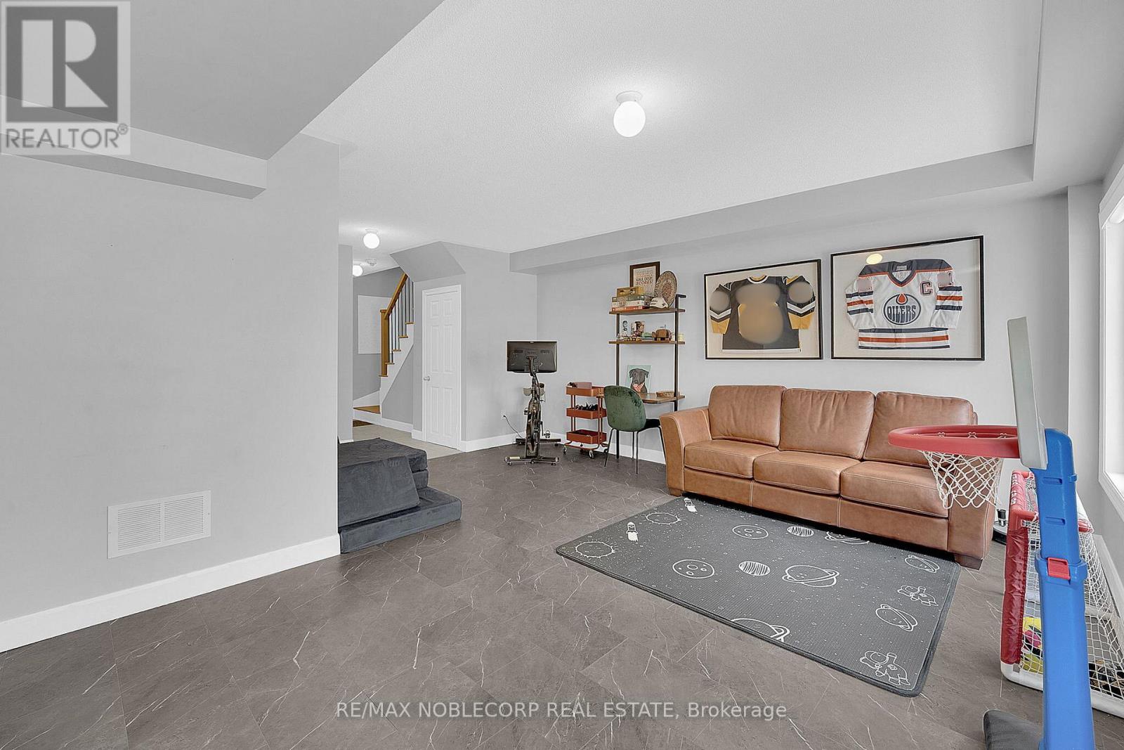 93 Sandwell Street, Vaughan, Ontario  L4H 4R2 - Photo 34 - N12747816