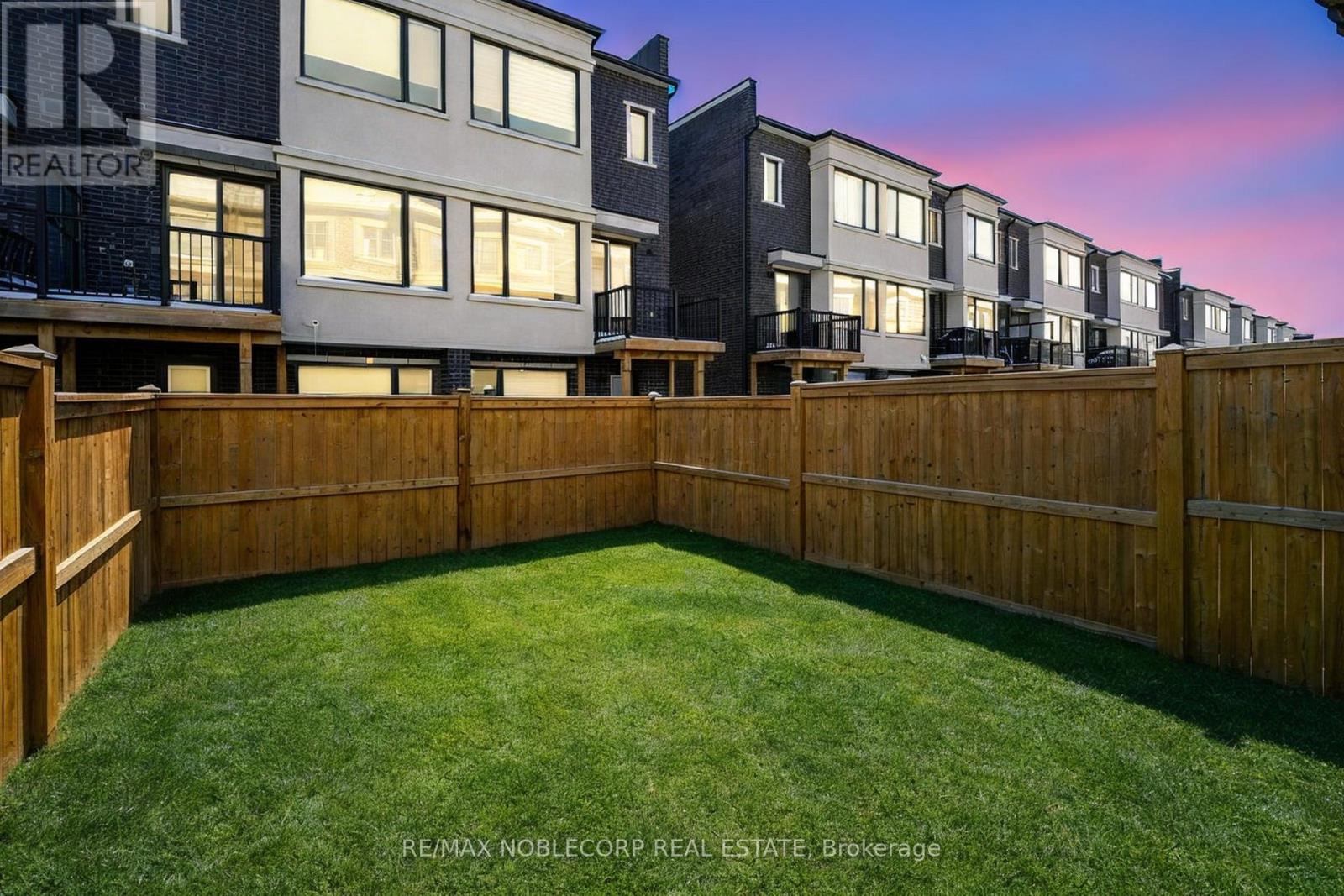 93 Sandwell Street, Vaughan, Ontario  L4H 4R2 - Photo 36 - N12747816