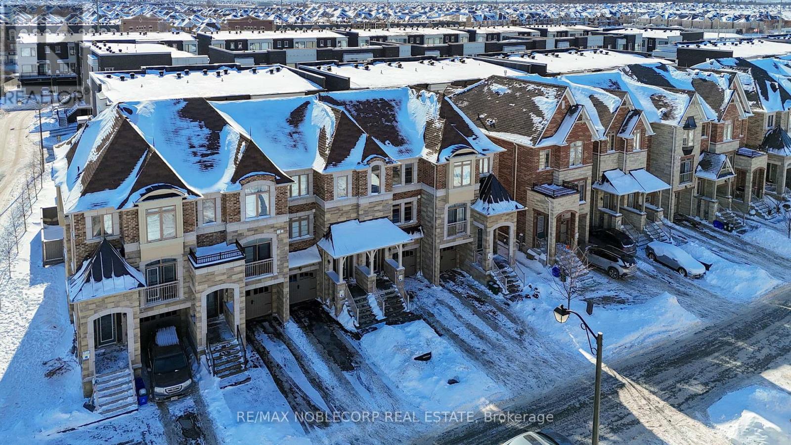 93 Sandwell Street, Vaughan, Ontario  L4H 4R2 - Photo 5 - N12747816