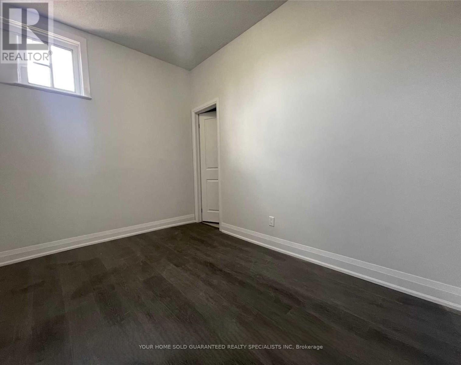 2 - 15229 Yonge Street, Aurora, Ontario  L4G 1L8 - Photo 4 - N12747848