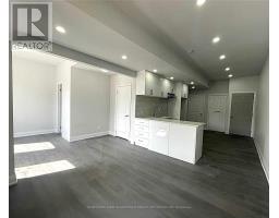 2 - 15229 YONGE STREET, Aurora, Ontario