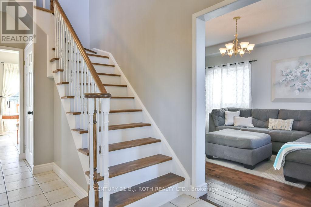 1970 Webster Boulevard, Innisfil, Ontario  L9S 2A5 - Photo 6 - N12747934