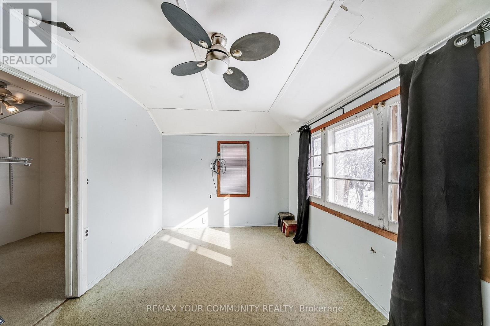 280 Pasadena Drive, Georgina, Ontario  L4P 2Y9 - Photo 5 - N12747956