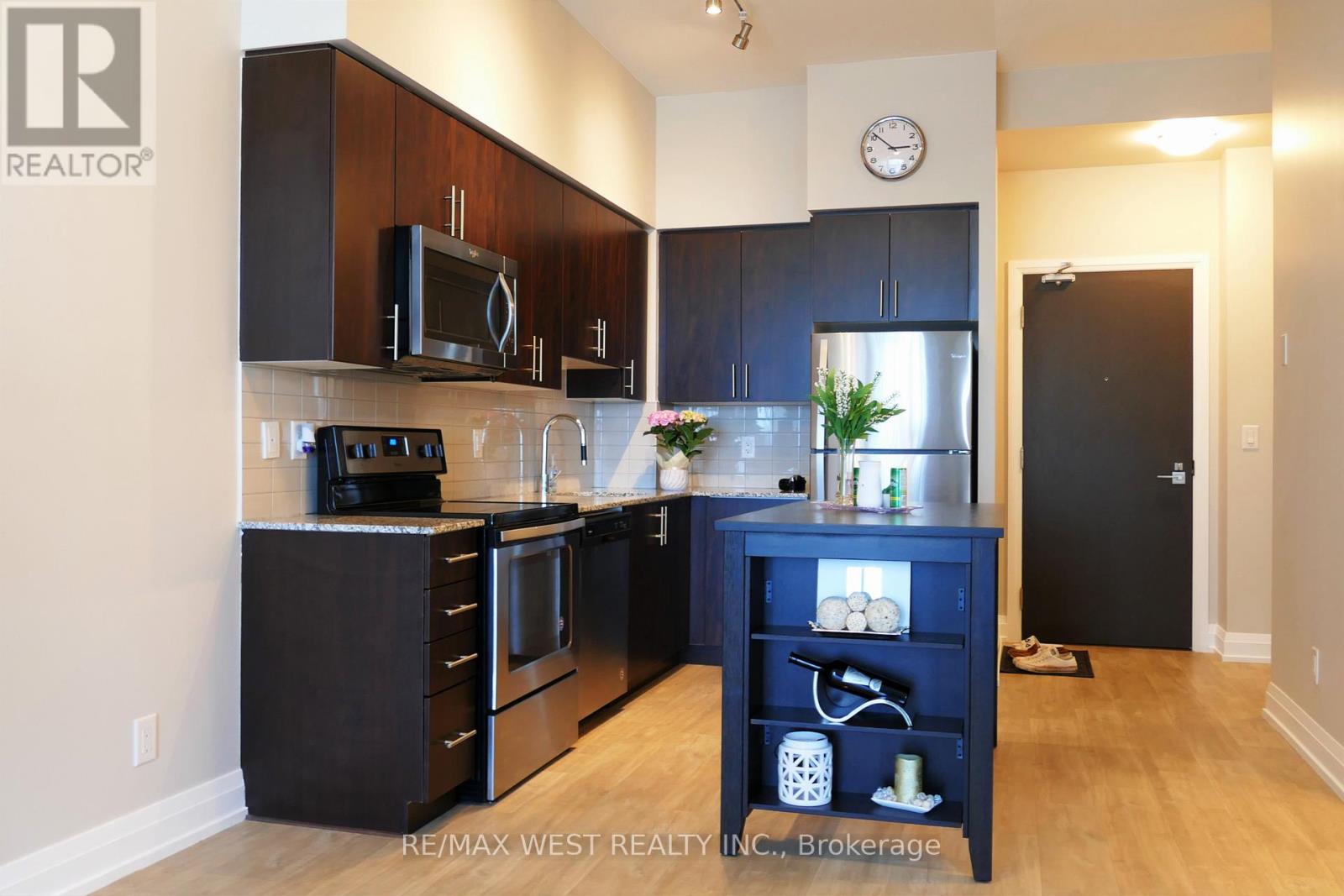 318 - 3600 Hwy 7 Road, Vaughan, Ontario  L4L 0G7 - Photo 10 - N12748008