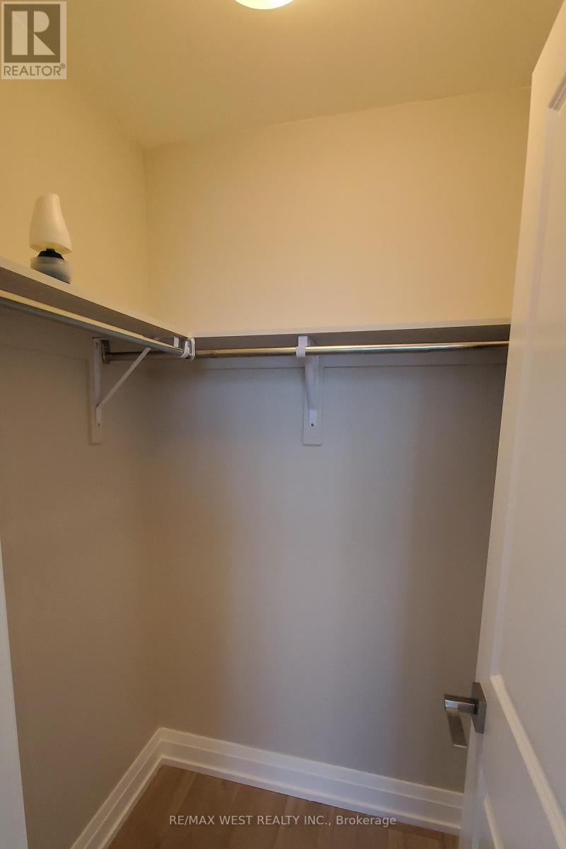 318 - 3600 Hwy 7 Road, Vaughan, Ontario  L4L 0G7 - Photo 17 - N12748008