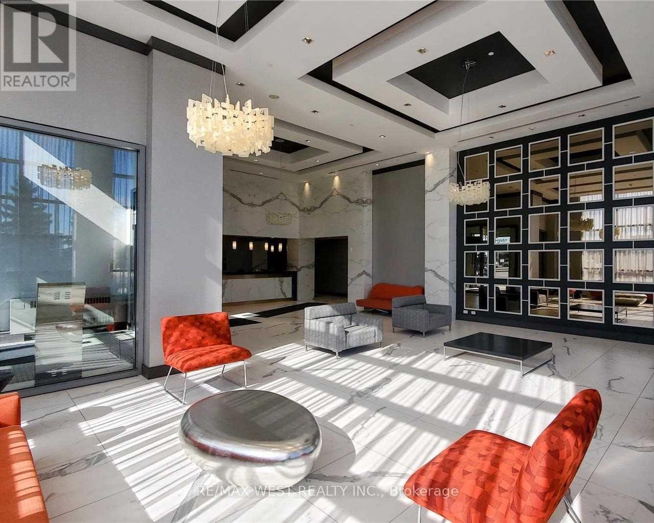 318 - 3600 Hwy 7 Road, Vaughan, Ontario  L4L 0G7 - Photo 3 - N12748008