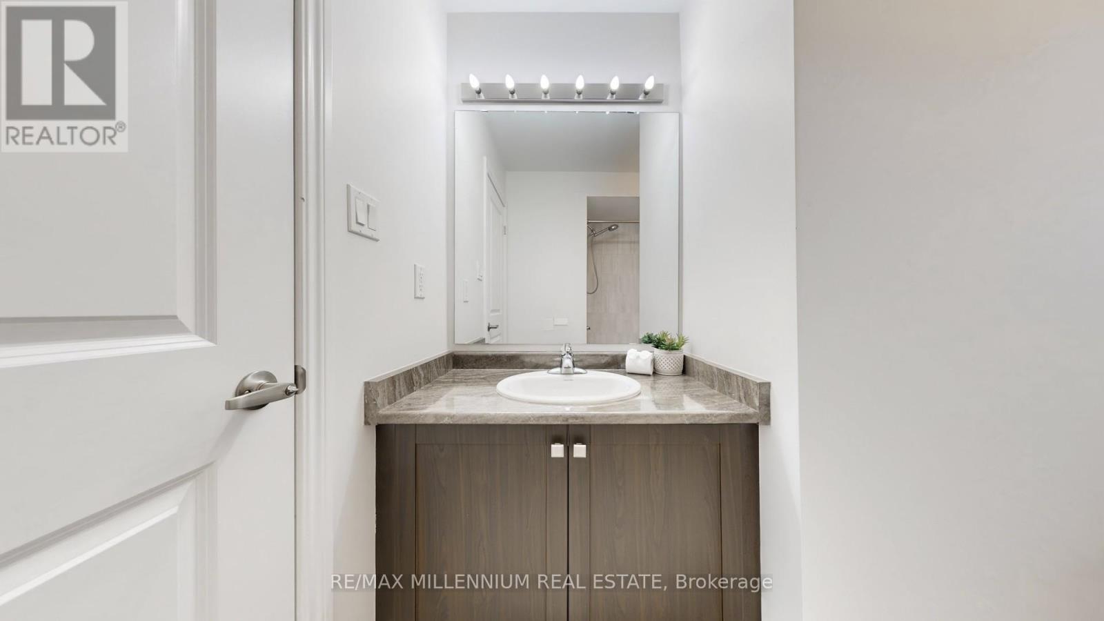 53 Zenith Avenue, Vaughan, Ontario  L4H 4L1 - Photo 33 - N12748018