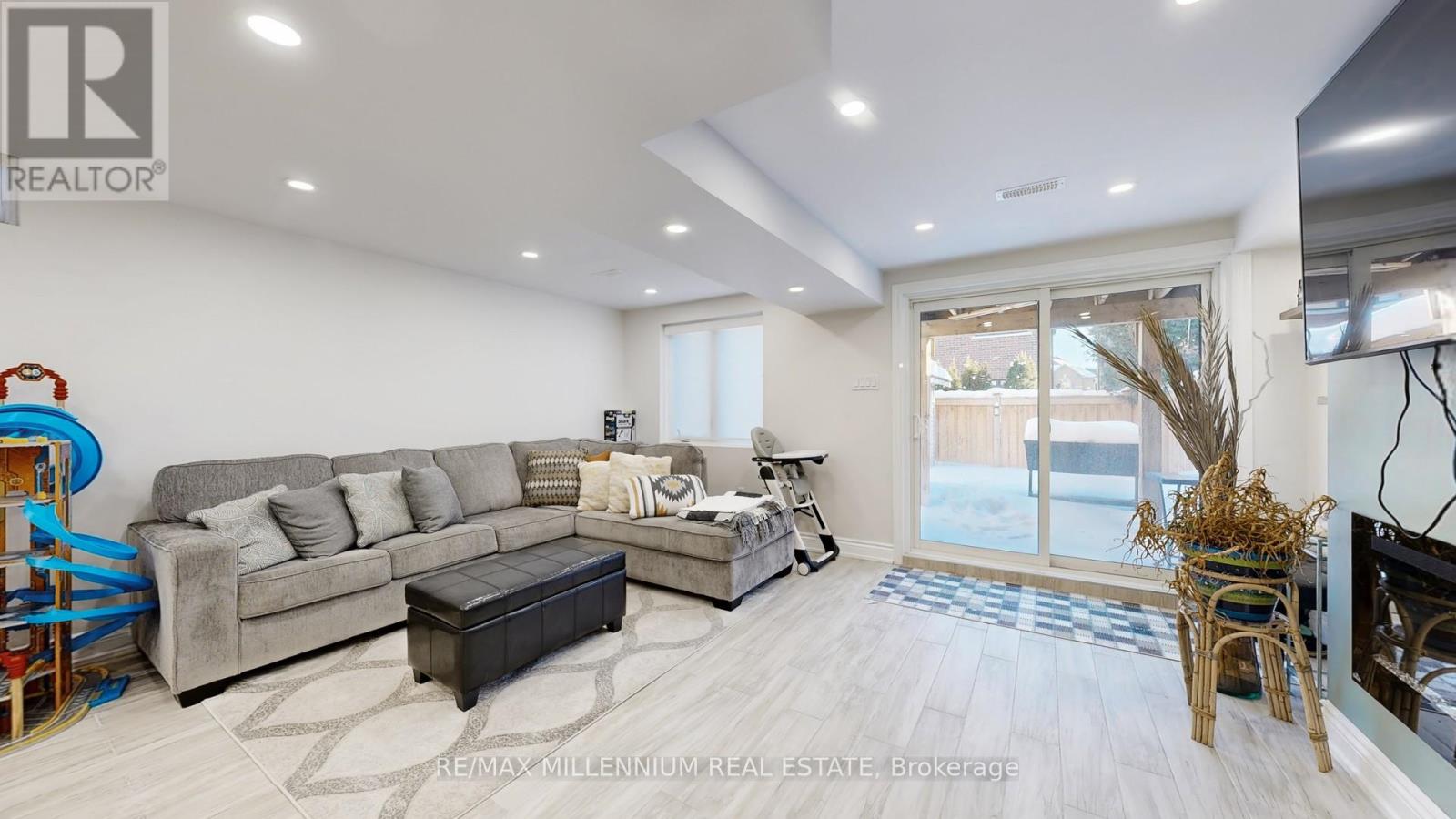 53 Zenith Avenue, Vaughan, Ontario  L4H 4L1 - Photo 37 - N12748018