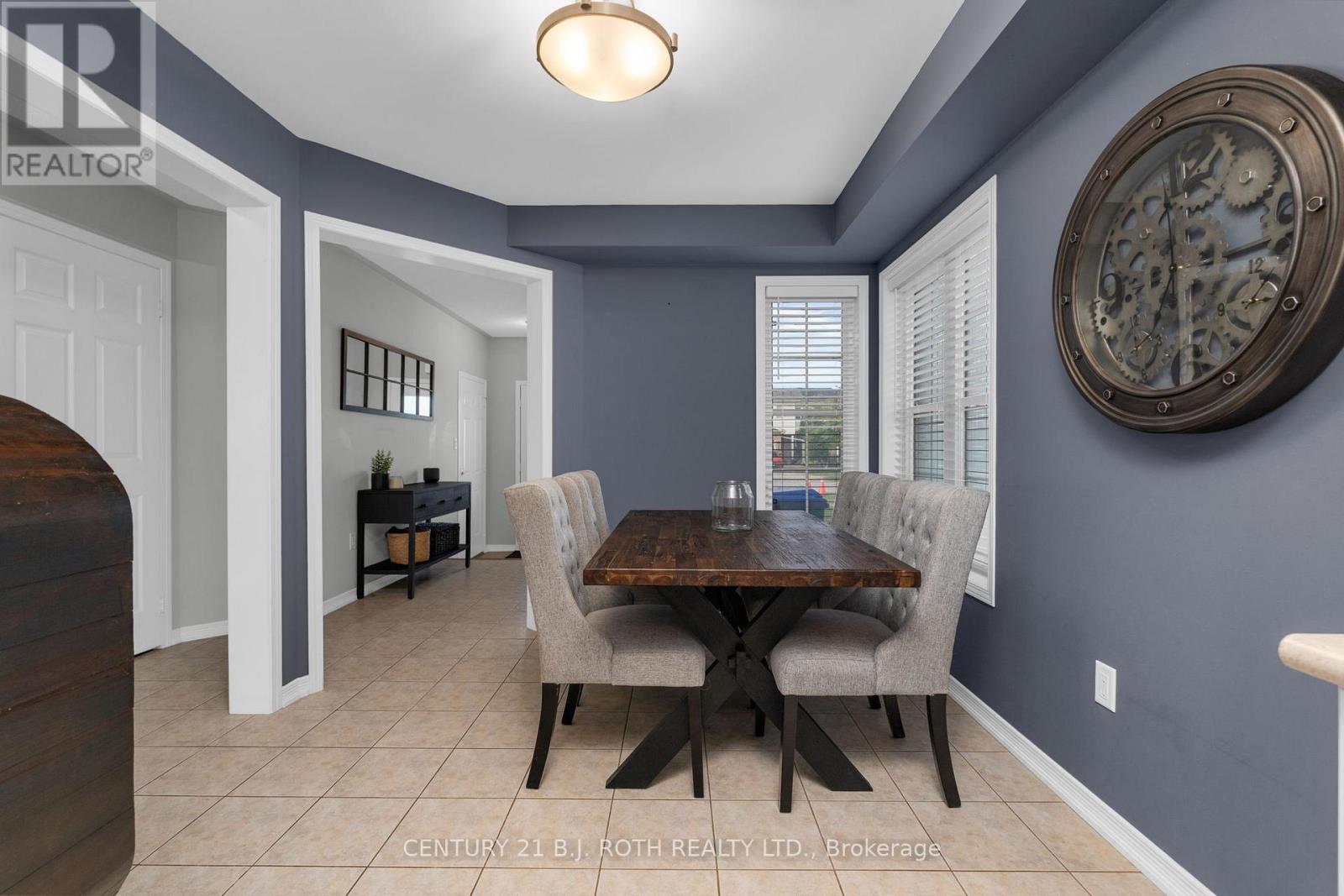 35 Mccann Lane, Essa (Angus), Ontario  L0M 1B4 - Photo 7 - N12748038