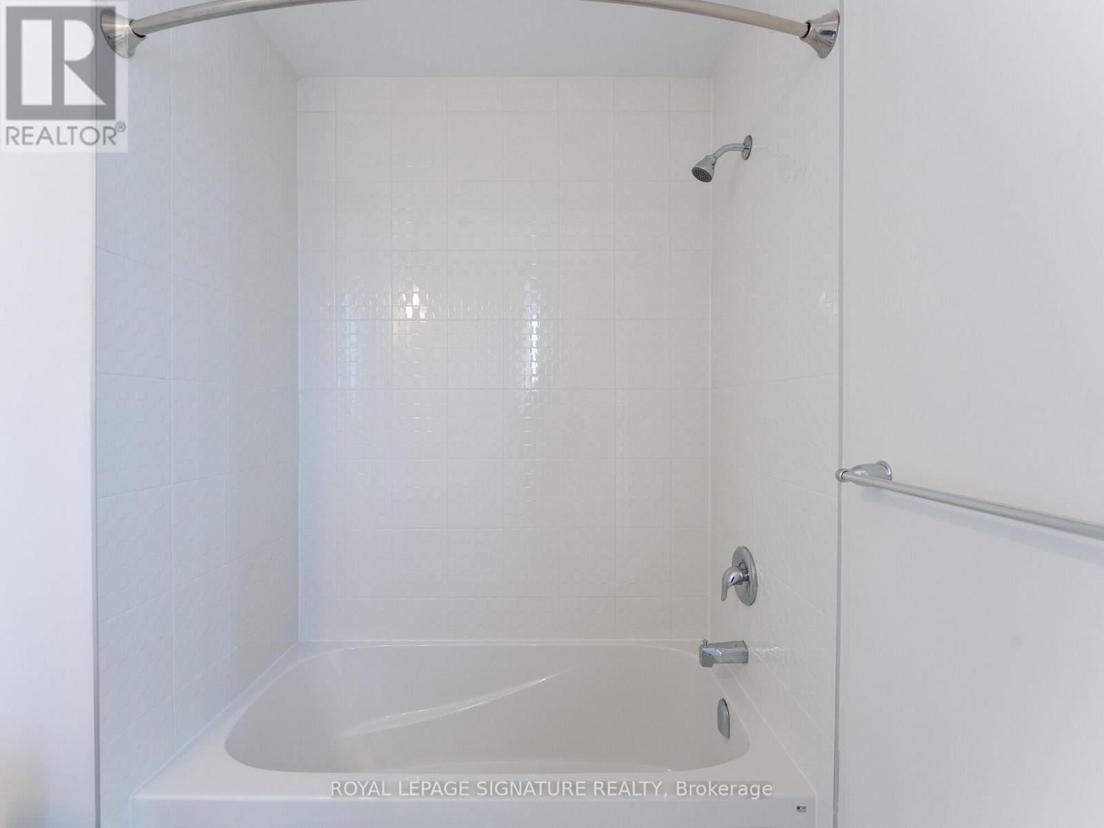 4 Mayflower Garden, Adjala-Tosorontio (Colgan), Ontario  L0G 1W0 - Photo 24 - N12748040