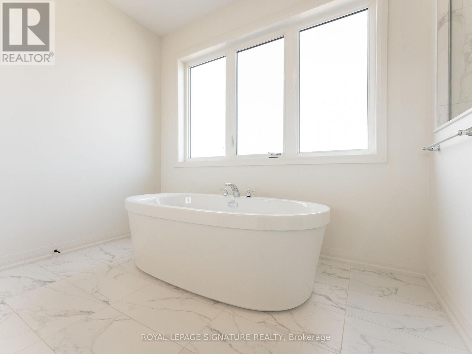 4 Mayflower Garden, Adjala-Tosorontio (Colgan), Ontario  L0G 1W0 - Photo 38 - N12748040