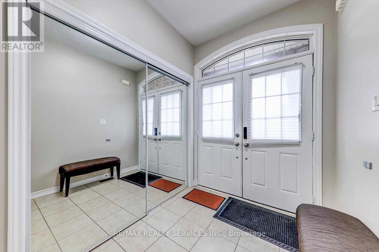 2179 Dawson Crescent, Innisfil, Ontario  L9B 0H1 - Photo 6 - N12748050