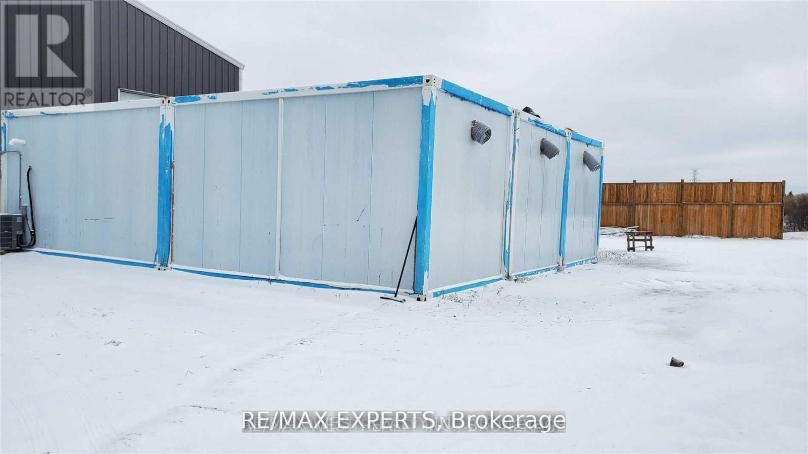 2000 Davis Drive W, King, Ontario  L3Y 4V9 - Photo 4 - N12748080