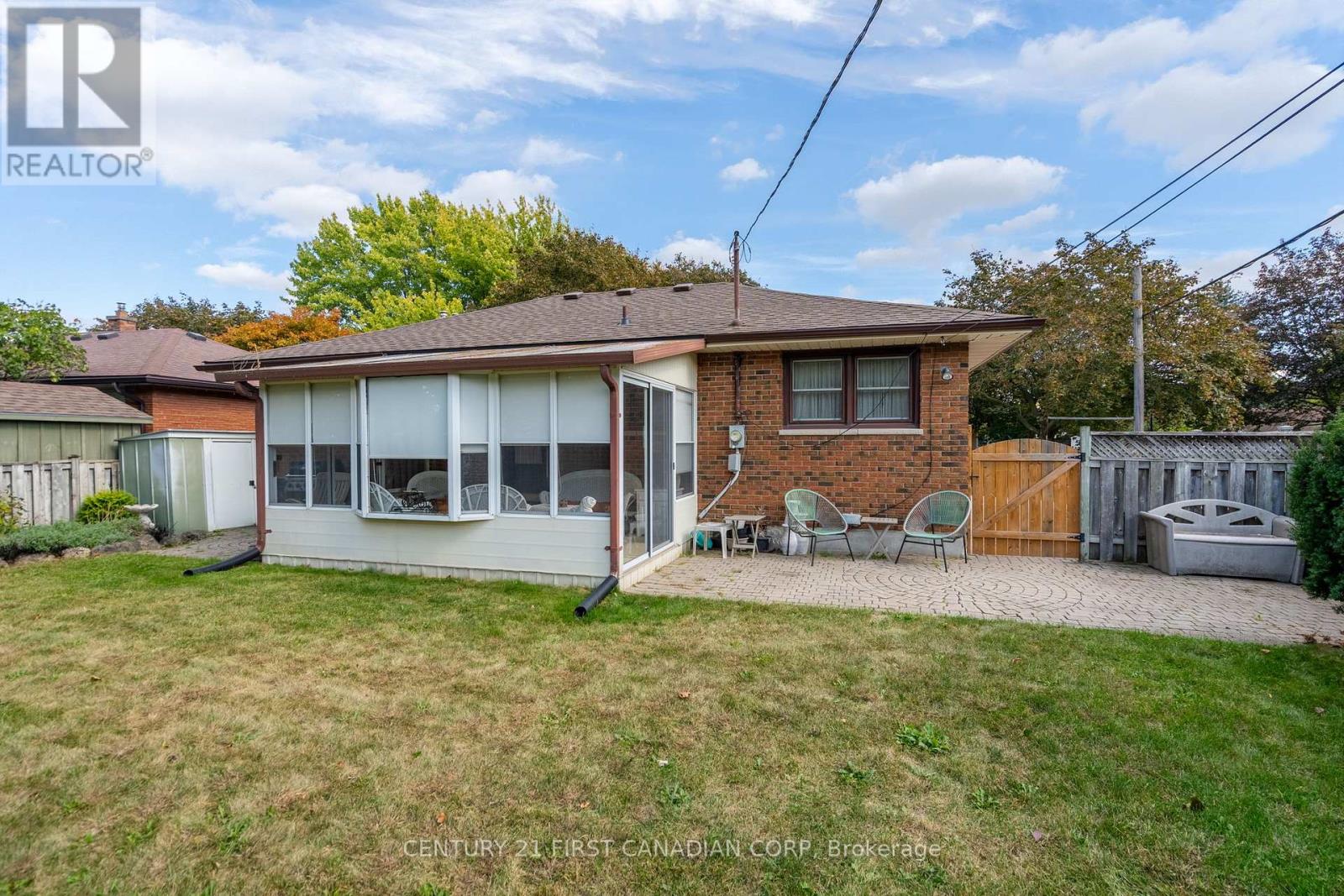 54 Algonquin Crescent, London East, Ontario  N5W 1N4 - Photo 41 - X12747380