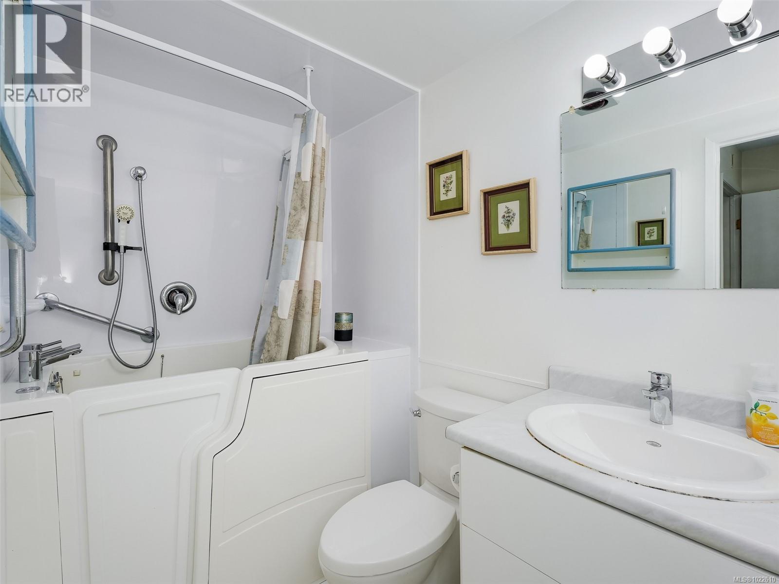 101 3244 Seaton St, Saanich, British Columbia  V8Z 3V7 - Photo 15 - 1022610