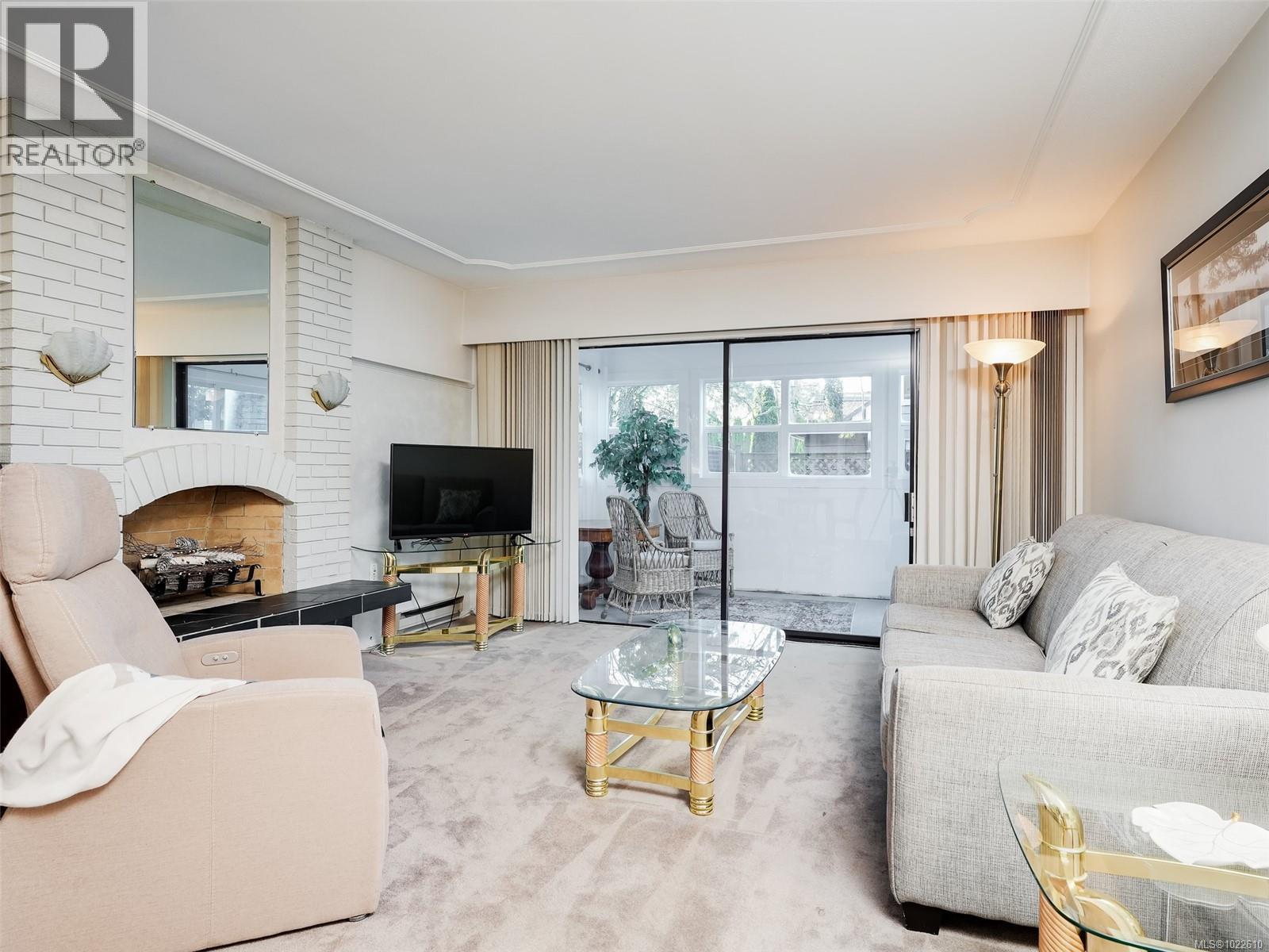 101 3244 Seaton St, Saanich, British Columbia  V8Z 3V7 - Photo 4 - 1022610