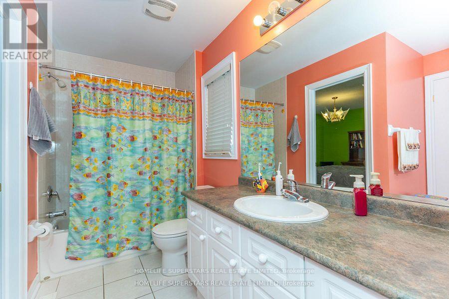 156 Novaview Crescent, Vaughan, Ontario  L4L 9L8 - Photo 30 - N12746320